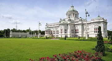 ananta-samakhom-f