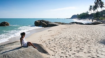 lamai-beach-f